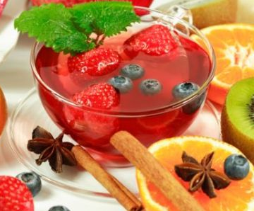 Пейте ягоды и фрукты, укрепляйте иммунитет!