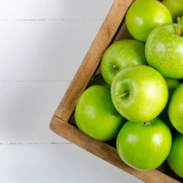 Почему следует съедать в день одно яблоко?